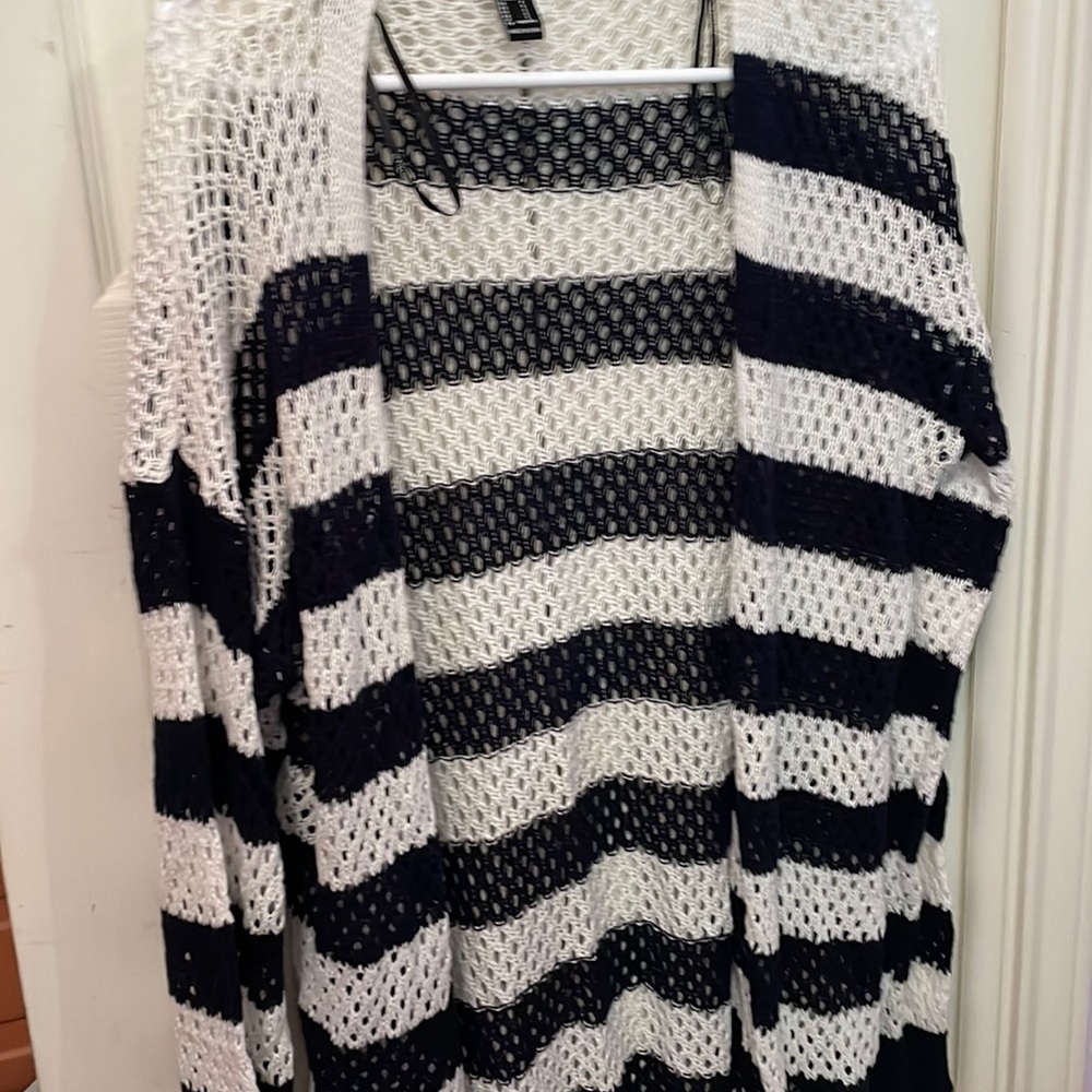 It a blue and and wait long sleeve